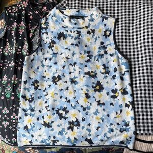 Ann Taylor Blue, Navy & Yellow Abstract Floral Knit Top